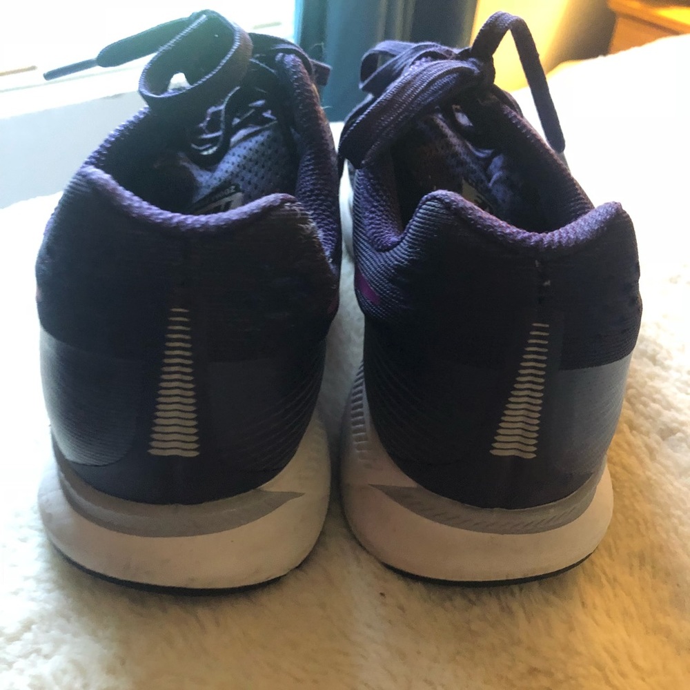 Nike shoes  purple, black & grey. Awesome! 8.5 - Picture 6 of 8